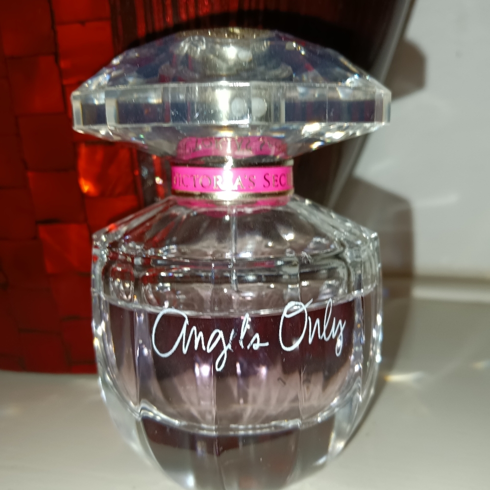 🌺Angels Only 1.7oz Eau De Perfume🌺 by Victoria's Secrets.💕 (Used)